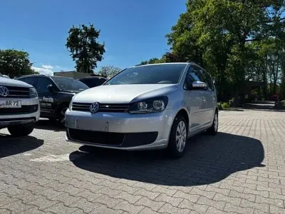 Gebraucht VW Touran Comfortline 105 PS (77 kW) 2012 Silber Van / Kleinbus