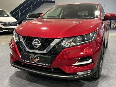 Gebraucht Nissan Qashqai N-Connecta 131 PS (96 kW) 2018 Rot SUV