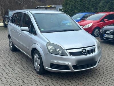 Silber Gebraucht 2005 Opel Zafira Van / Kleinbus | 700 € (Fairer Preis)