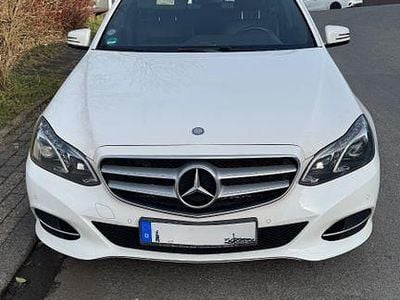 Weiß Gebraucht 2016 Mercedes E200 Avantgarde Kombi | 15.850 € (Fairer Preis)