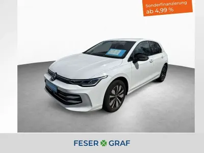 Używany VW Golf VIII Goal 116 KM (85 kW) 2025 Biały Sedan/Limuzyna