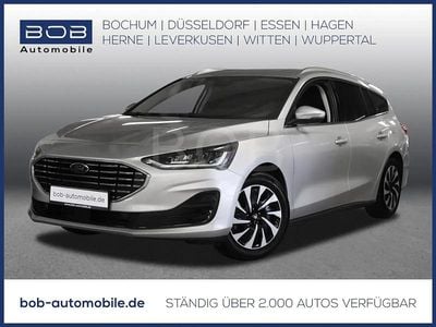 Polarsilber metallic Gebraucht 2024 Ford Focus Titanium Kombi | 20.222 € (Superpreis)