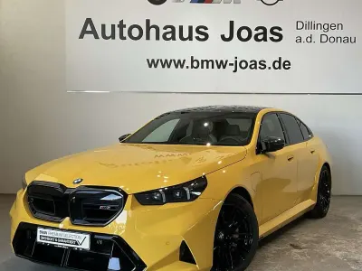 Gebraucht BMW M5 Sport Line 727 PS (534 kW) 2025 Sonderlackierung "speedgelb" Limousine