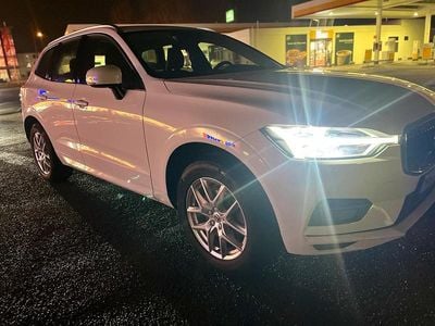 Gebraucht Volvo XC60 Momentum 150 PS (110 kW) 2019 Weiß SUV