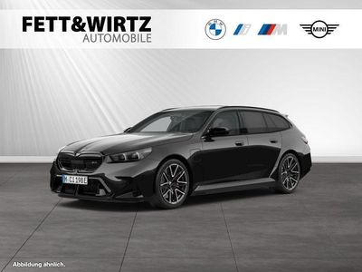 Nouă BMW M5 M Sport 727 CP (534 kW) 2026 Negru Break