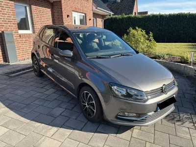 Gebraucht VW Polo Comfortline 90 PS (66 kW) 2014 Grau Limousine