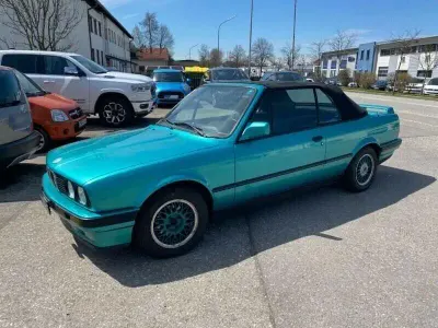 Gebraucht BMW 318 Cabriolet Shadowline 113 PS (83 kW) 1991 Grün metallic Cabrio