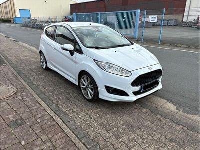 Usata Ford Fiesta ST-Line 125 CV (91 kW) 2013 Bianco Utilitaria