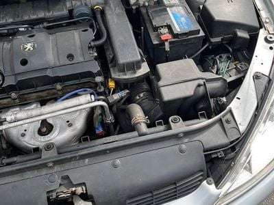 Silber Gebraucht 2005 Peugeot 206 CC Cabrio | 1.350 € (Guter Preis)