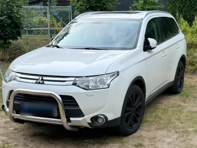 Gebraucht Mitsubishi Outlander 150 PS (110 kW) 2013 Weiß SUV
