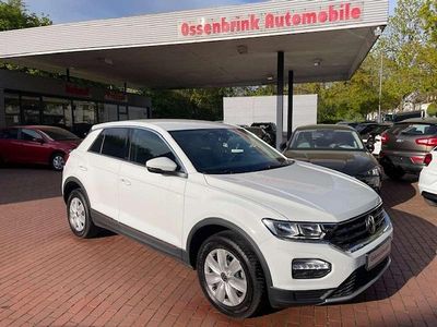Second-hand VW T-Roc Active 150 CP (110 kW) 2022 Alb SUV