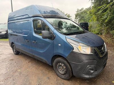 Nissan NV300