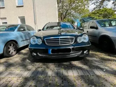 Gebraucht Mercedes C270 Avantgarde 170 PS (125 kW) 2004 Schwarz Kombi