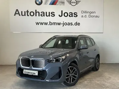 Gebraucht BMW iX1 M Sport 230 kW (313 PS) 2025 Grau SUV