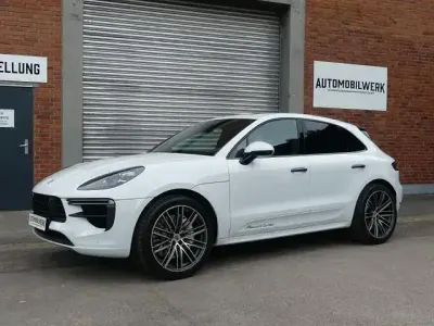 Gebraucht Porsche Macan Turbo 441 PS (324 kW) 2020 Weiß SUV