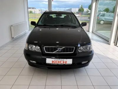 Gebraucht Volvo V40 Comfort 122 PS (89 kW) 2004 Silber Kombi