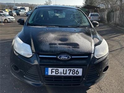 Schwarz Gebraucht 2013 Ford Focus Kombi | 750 € (Guter Preis)