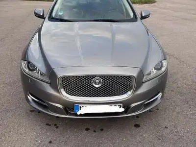 Gebraucht Jaguar XJ Premium Luxury 275 PS (202 kW) 2011 Silber Limousine