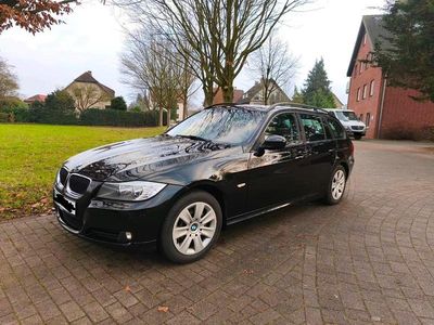 Gebraucht BMW 318 Efficient Dynamics 143 PS (105 kW) 2009 Schwarz Kombi