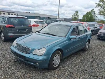 Gebraucht Mercedes C180 129 PS (94 kW) 2001 Blau Limousine