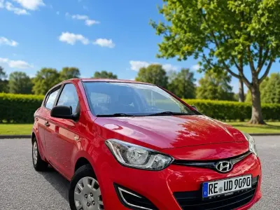 Gebraucht Hyundai i20 86 PS (63 kW) 2013 Rot Kleinwagen
