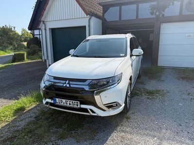 Mitsubishi Outlander P-HEV