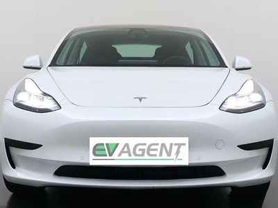 Weiß Gebraucht 2020 Tesla Model 3 Standard Range Plus Limousine | 17.899 € (Etwas zu teuer)