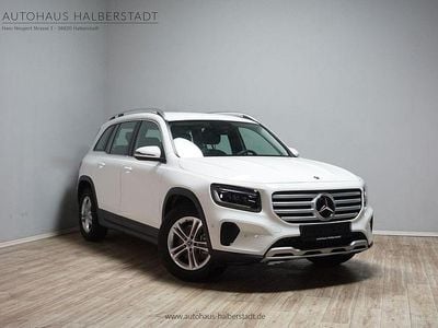 Mercedes GLB220