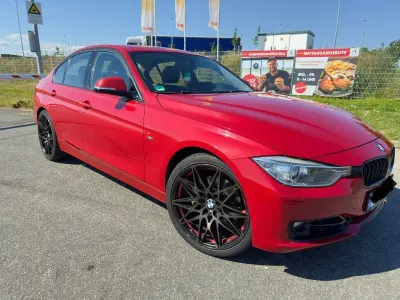 Gebraucht BMW 335 Sport Line 306 PS (225 kW) 2012 Rot Limousine