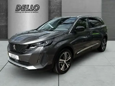 Gebraucht Peugeot 5008 Allure 136 PS (100 kW) 2024 Grau SUV