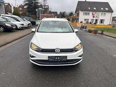 Gebraucht VW Golf Sportsvan Join 131 PS (96 kW) 2018 Pure white Van / Kleinbus