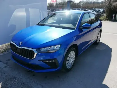 Neu Skoda Scala Selection 150 PS (110 kW) 2026 Blau Kleinwagen
