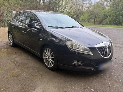 Second-hand Lancia Delta 120 CP (88 kW) 2008 Negru Hatchback