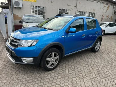 Gebraucht Dacia Sandero Prestige 90 PS (66 kW) 2014 Blau SUV