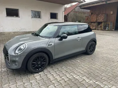 Gebraucht Mini Cooper 136 PS (100 kW) 2018 Grau Kleinwagen