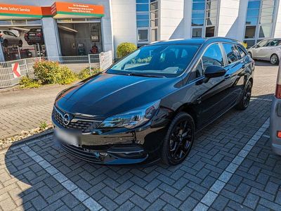 Schwarz Gebraucht 2020 Opel Astra Kombi | 15.000 € (Etwas zu teuer)