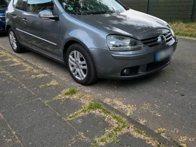 Gebraucht VW Golf V 102 PS (75 kW) 2008 Grau Kleinwagen