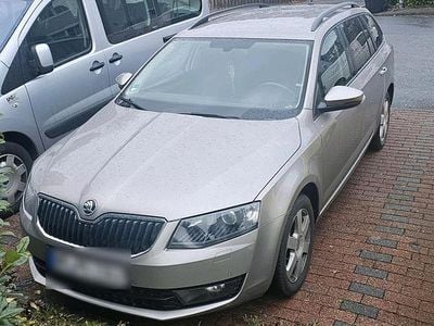 Gebraucht 2015 Skoda Octavia Kombi | 8.900 € (Etwas zu teuer)