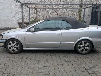 Gebraucht Opel Astra Cabriolet 150 PS (110 kW) 2003 Silber Cabrio