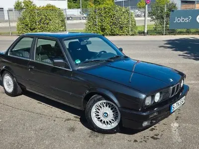 Gebraucht BMW 335 Performance 211 PS (155 kW) 1989 Schwarz Limousine