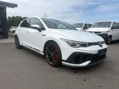Gebraucht VW Golf VIII GTI Clubsport 300 PS (220 kW) 2021 Weiß Limousine