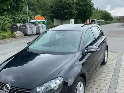 Gebraucht VW Golf VI Highline 122 PS (89 kW) 2011 Schwarz Kleinwagen
