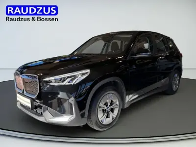 Gebraucht BMW iX1 Performance 230 kW (313 PS) 2023 Schwarz SUV