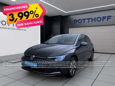Używany VW Golf VIII Move 150 KM (110 kW) 2024 Szary Sedan/Limuzyna
