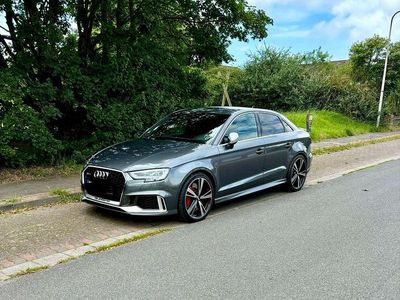 Grau Gebraucht 2018 Audi RS3 Comfort Limousine | 45.500 € (Teuer)