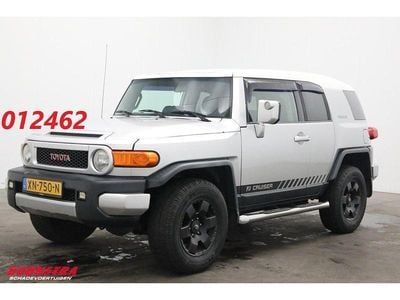 Grau Gebraucht 2006 Toyota FJ Cruiser SUV | 16.950 €