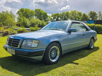 Gebraucht Mercedes C230 132 PS (97 kW) 1988 Blau Coupé