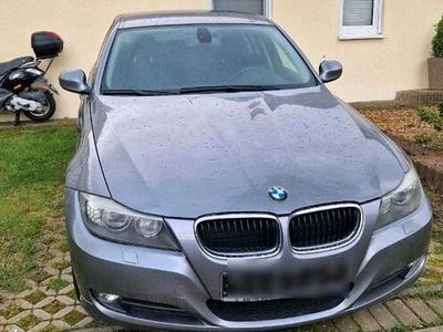 gebraucht BMW 318 i Facelift, E90
