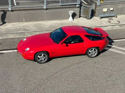 Gebraucht Porsche 928 GT 330 PS (242 kW) 1989 Rot Coupé