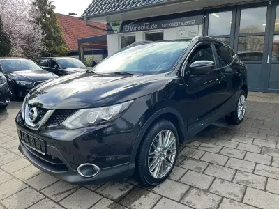 Gebraucht Nissan Qashqai N-Vision 131 PS (96 kW) 2017 Schwarz SUV